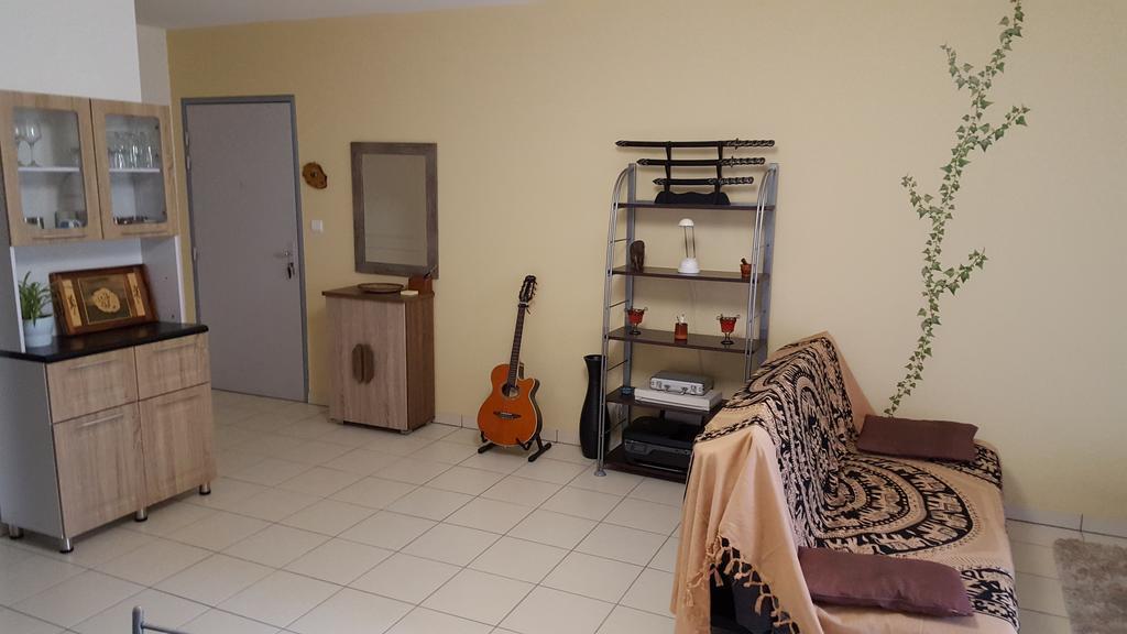 Agreable T3 A Sainte Clotilde Apartamento Exterior foto